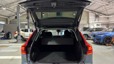 Volvo XC60 2.0 B5P Plus Dark 5dr AWD Geartronic Petrol Estate